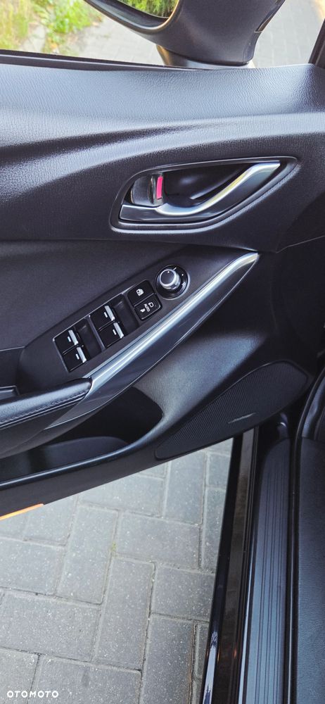 Mazda 6 Kombi SKYACTIV-D 150 i-ELOOP Exclusive-Line - 24