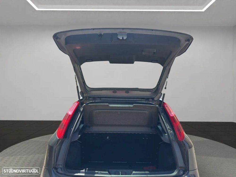 Fiat Punto 1.2 Lounge S&S - 16
