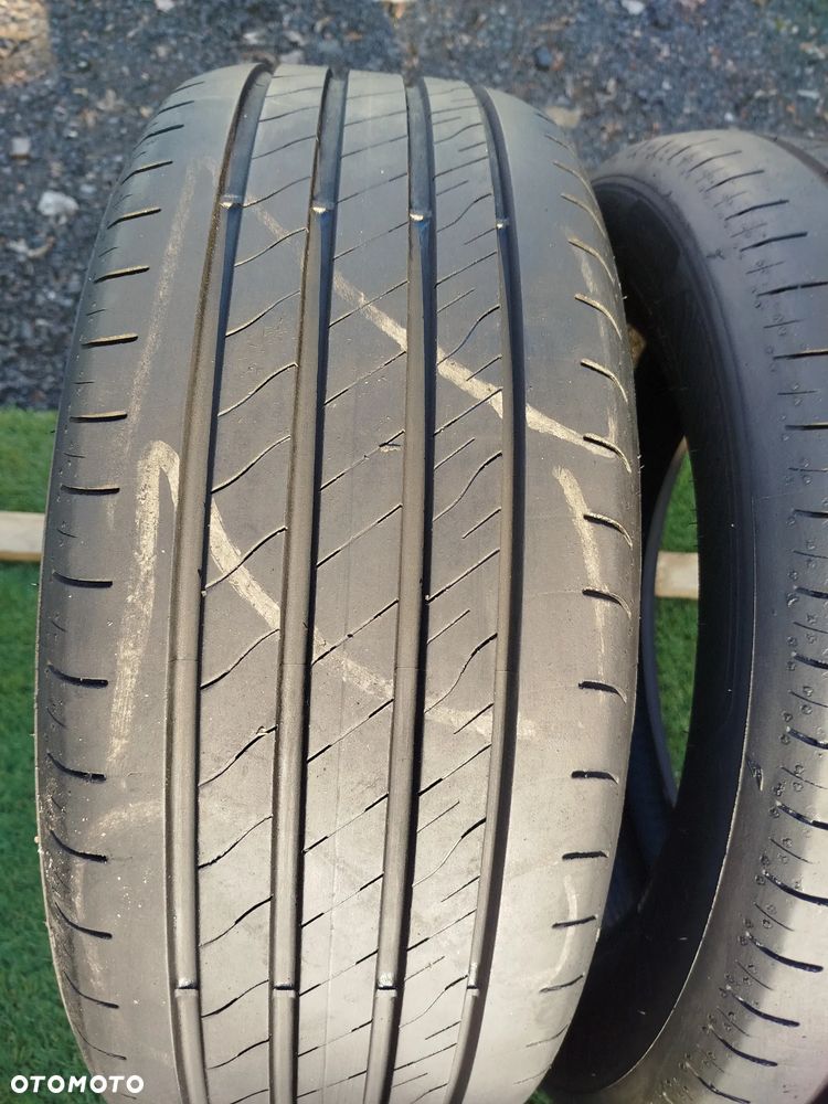 215/55R17 94W Goodyear Perfomance 2 2sztx90% bieżnika 23r - 4