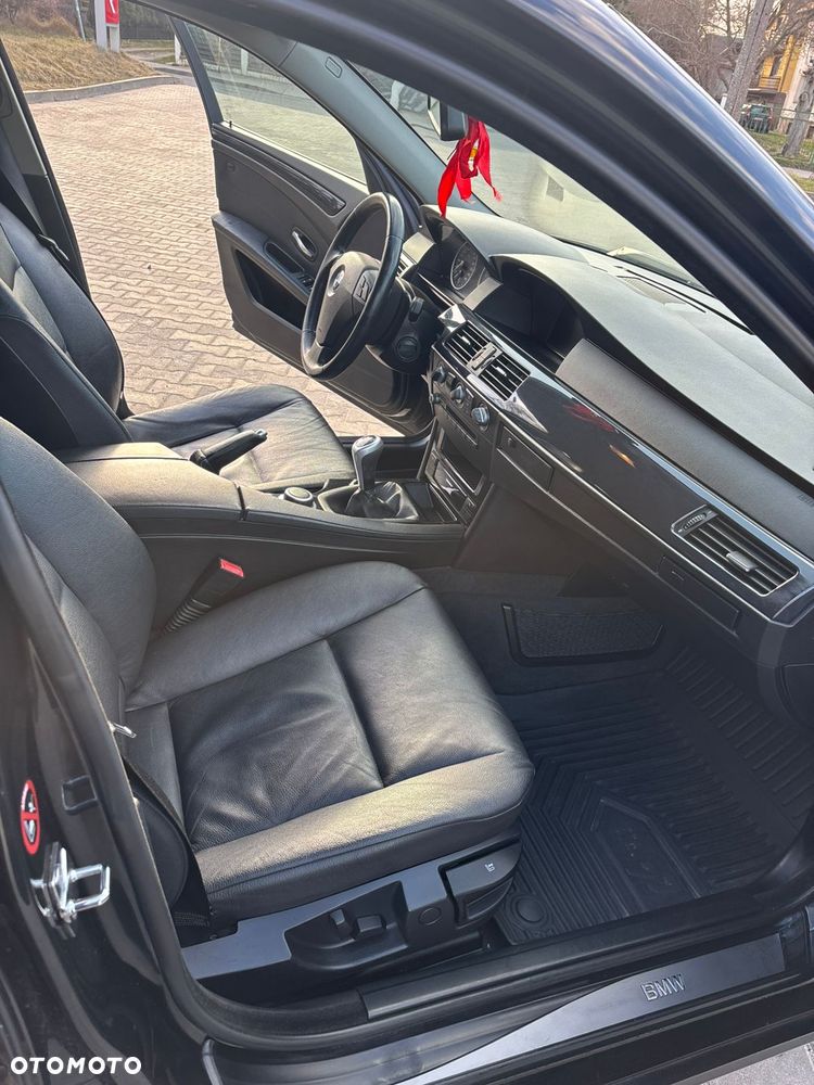 BMW Seria 5 520d - 5