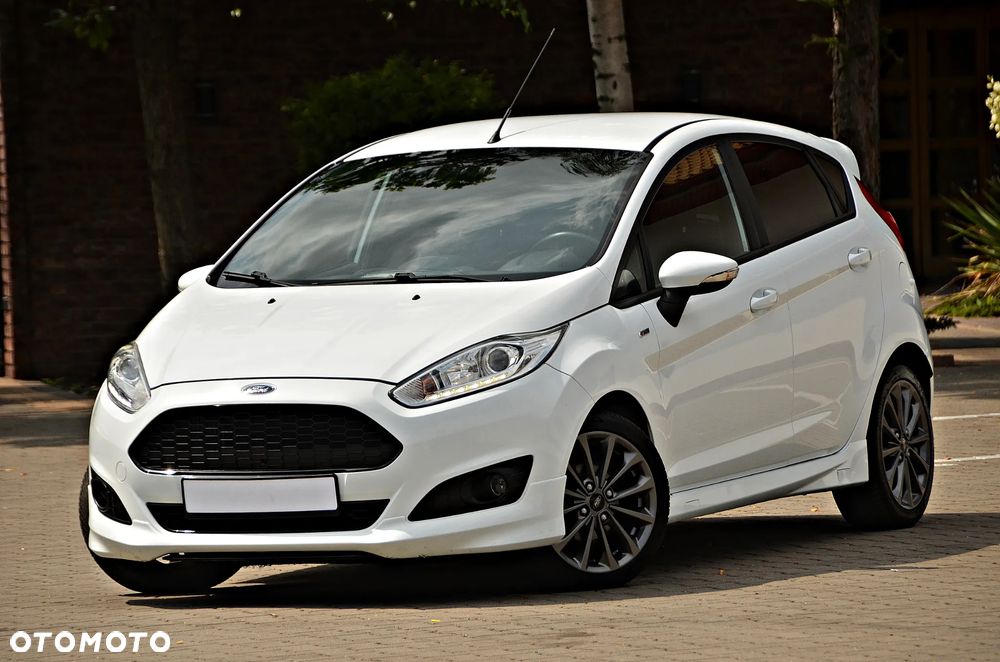 Ford Fiesta 1.5 TDCi ST&St Titanium - 11