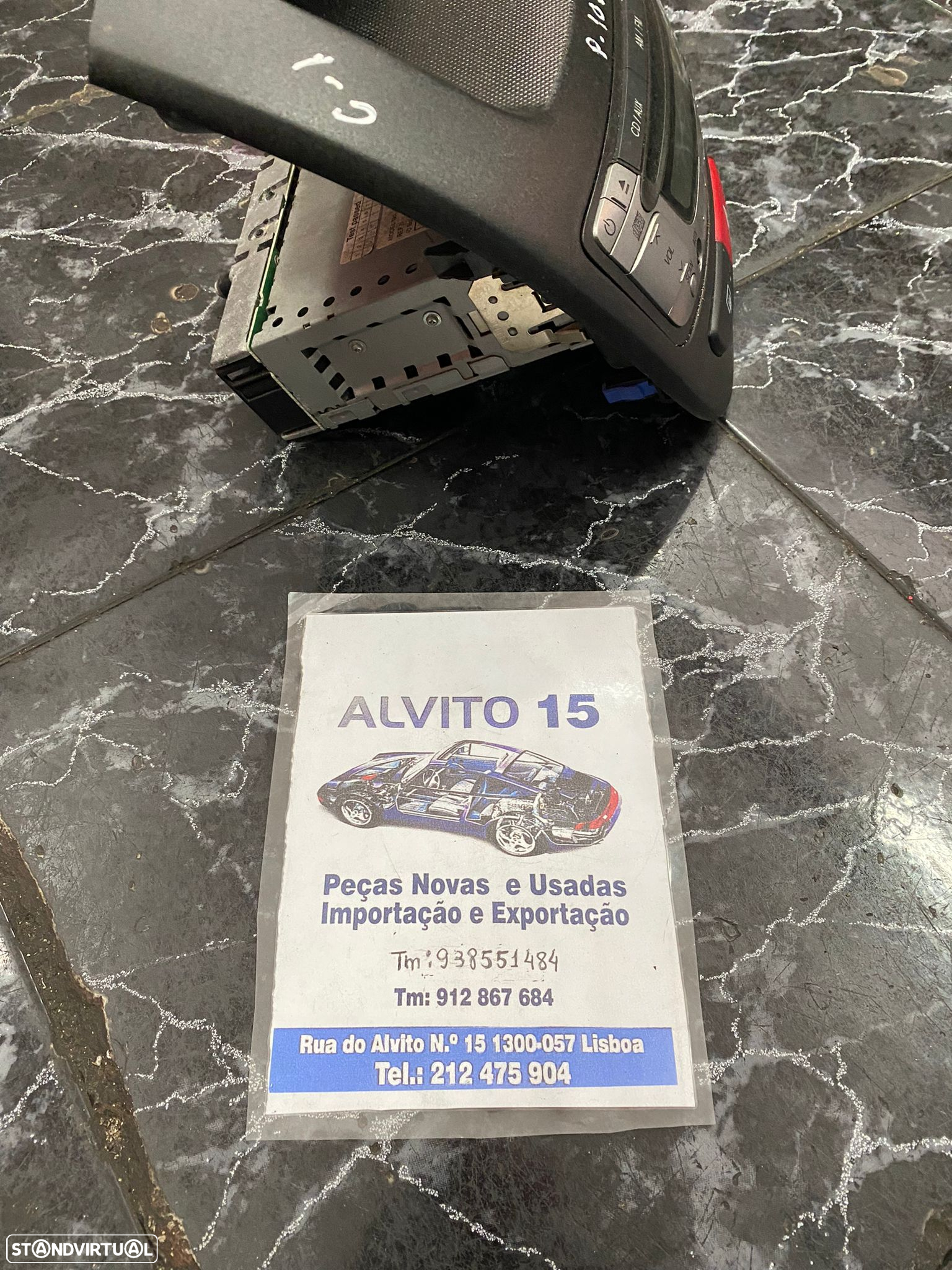 consola tablier com rádio Peugeot 107 - Citroen  C1  2010 - 3