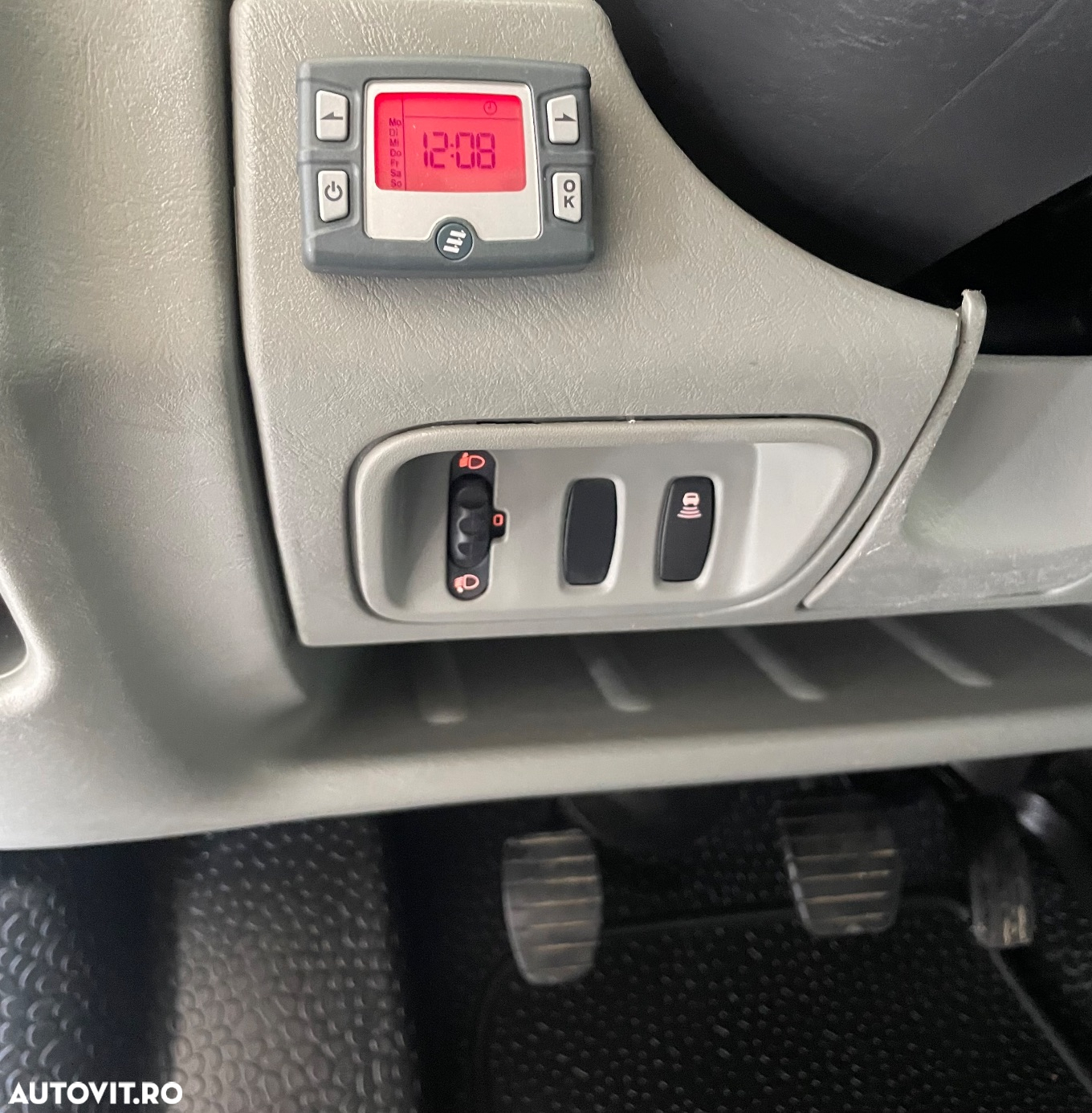 Renault Trafic - 13