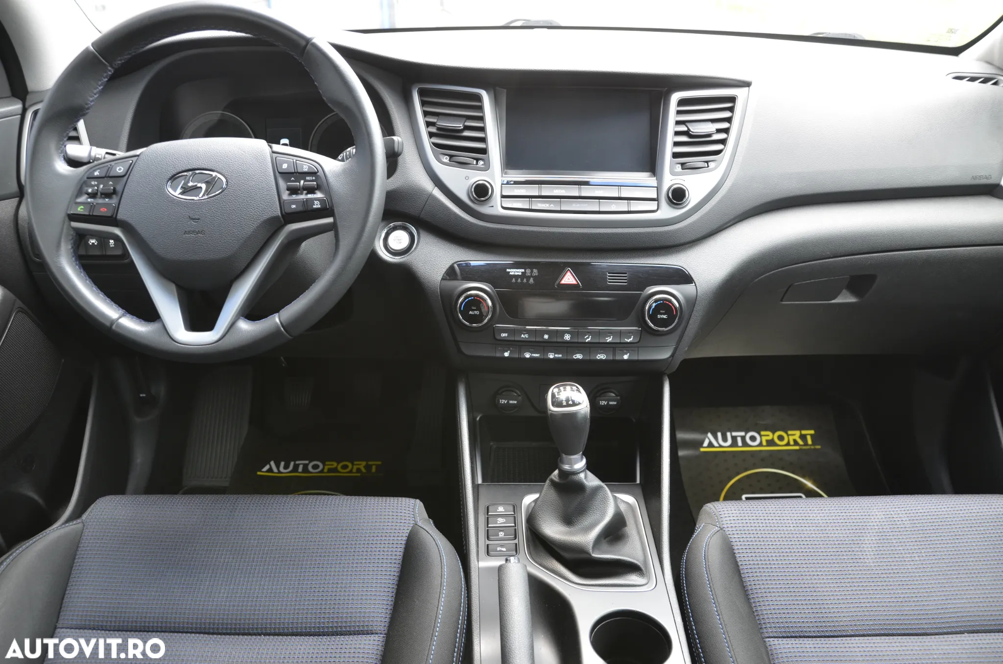 Hyundai Tucson blue 1.7 CRDi 2WD Advantage - 6
