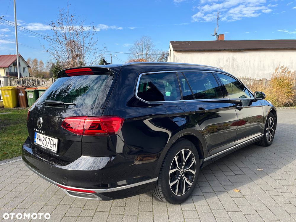 Volkswagen Passat 2.0 TDI SCR Elegance DSG - 4