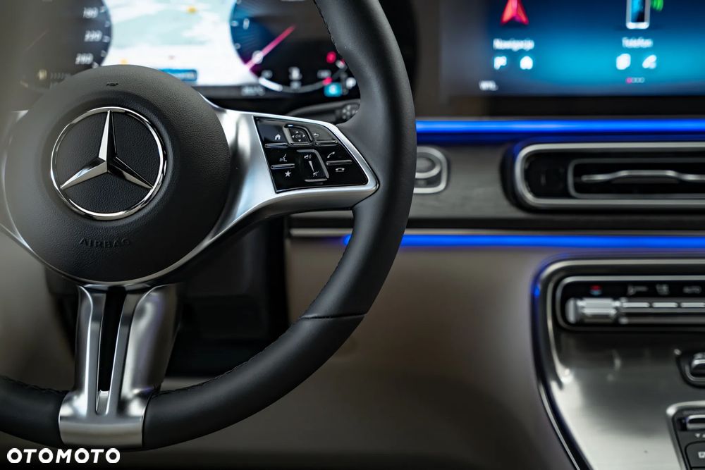 Mercedes-Benz Klasa V 300 d 9G-Tronic Exclusive (ekstra d³) - 29