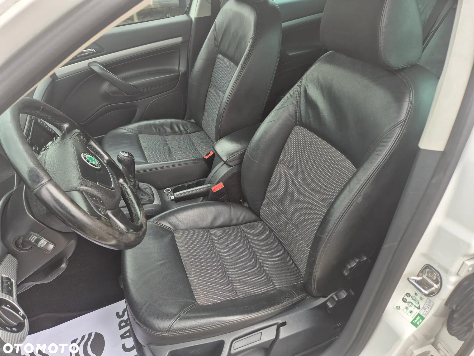 Skoda Octavia 2.0 TDI DPF Ambition - 10