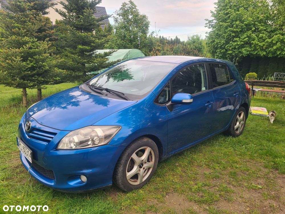 Toyota Auris - 2