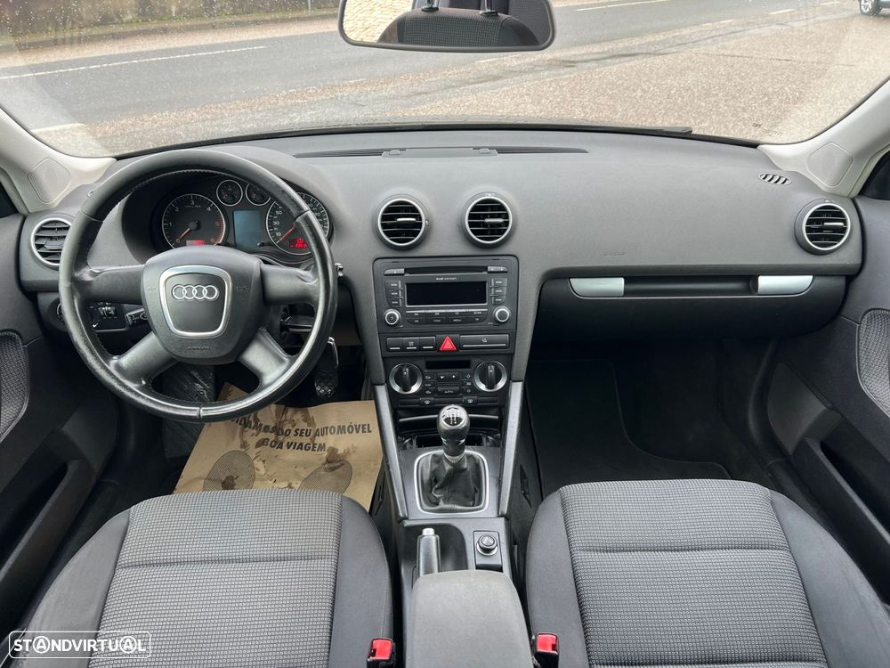 Audi A3 Sportback 1.9 TDi Advance - 14