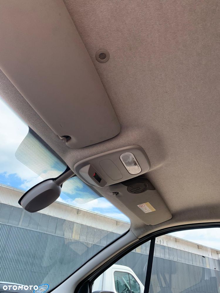 Renault Trafic - 24