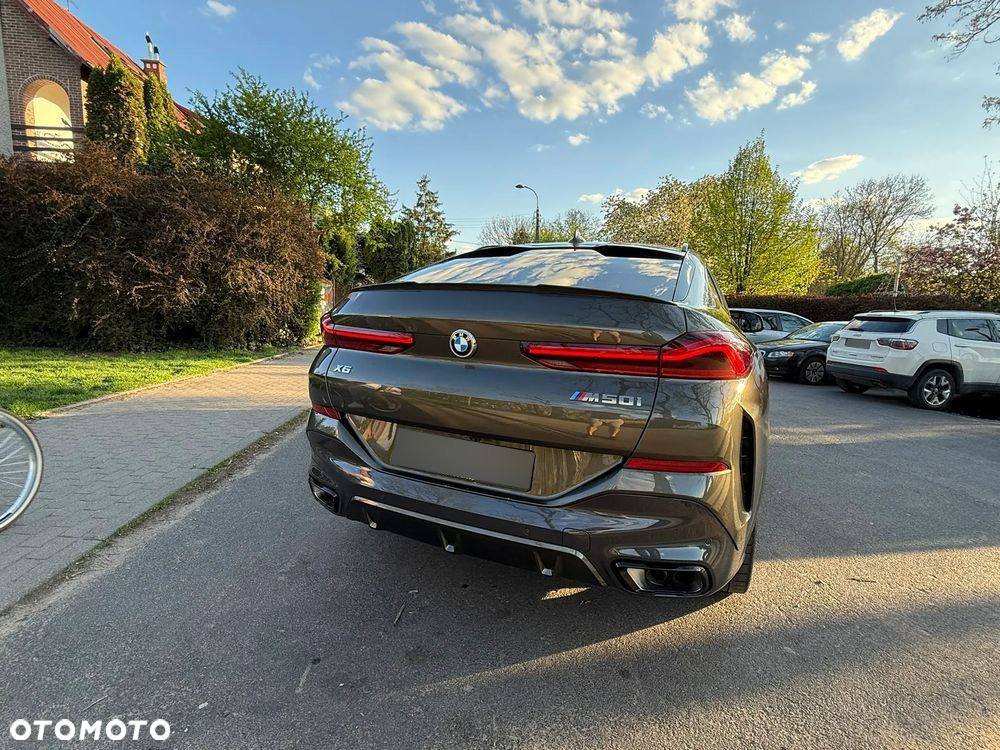 BMW X6 M50i - 23