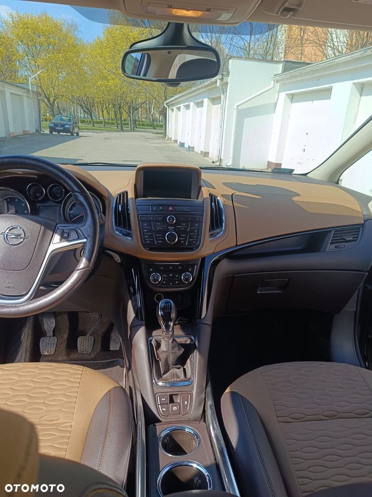 Opel Zafira 2.0 CDTI Enjoy EcoFLEX S&S - 10