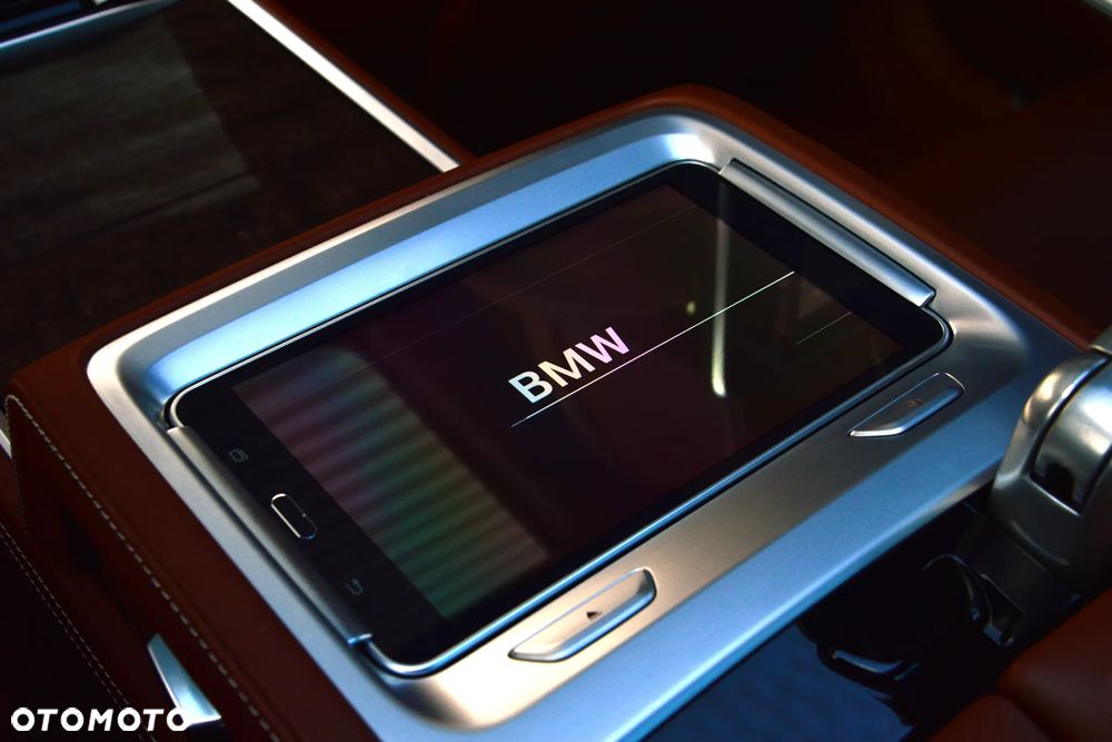 BMW Seria 7 M760Li xDrive V12 Excellence - 21