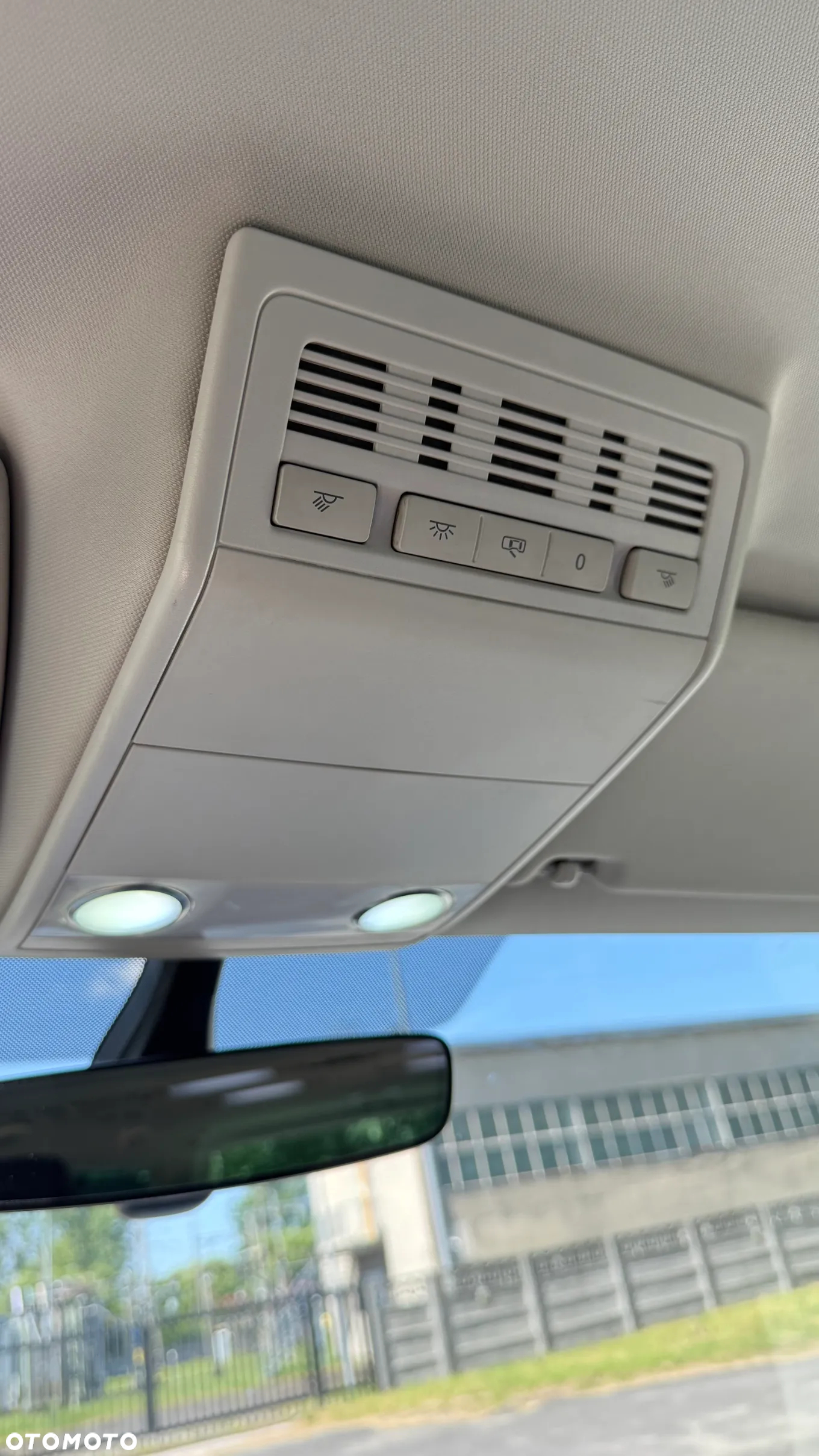 Volkswagen Multivan 2.0 BiTDI L2 Comfortline 4Motion DSG - 29