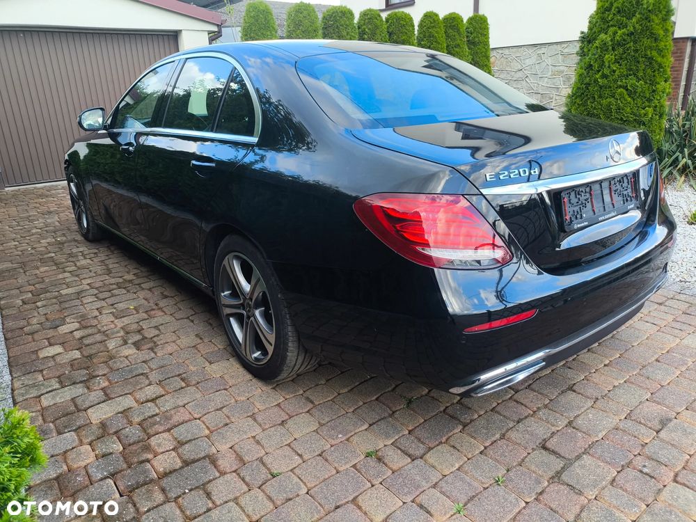 Mercedes-Benz Klasa E 220 d 9G-TRONIC Exclusive - 26