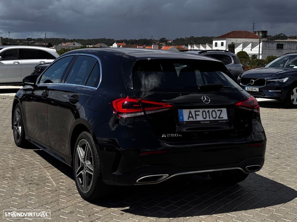 Mercedes-Benz A 250 e AMG Line - 6
