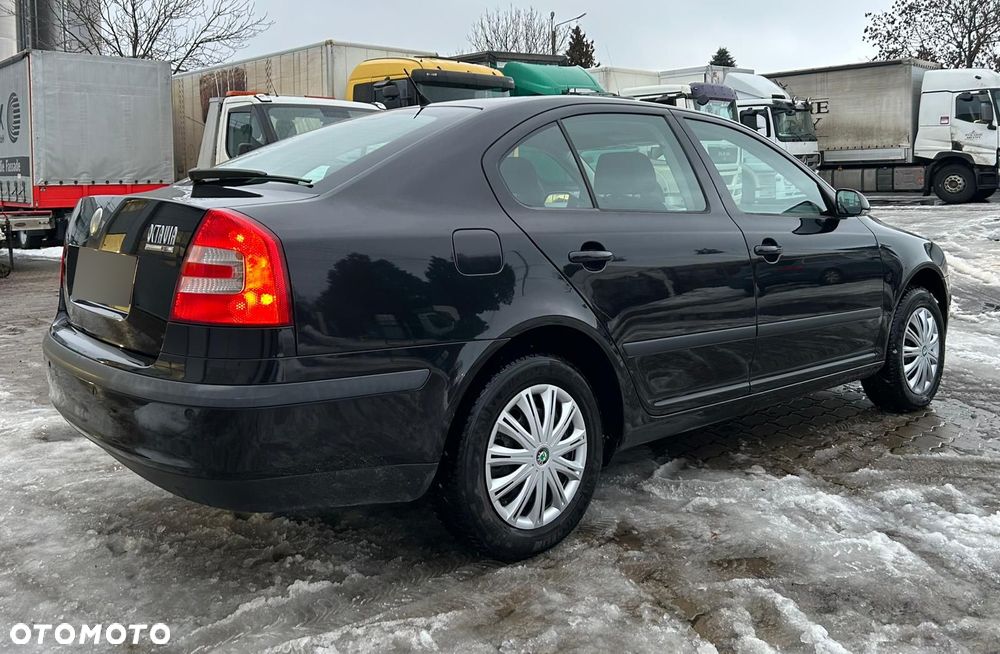 Skoda Octavia 2.0 FSI Ambiente - 5