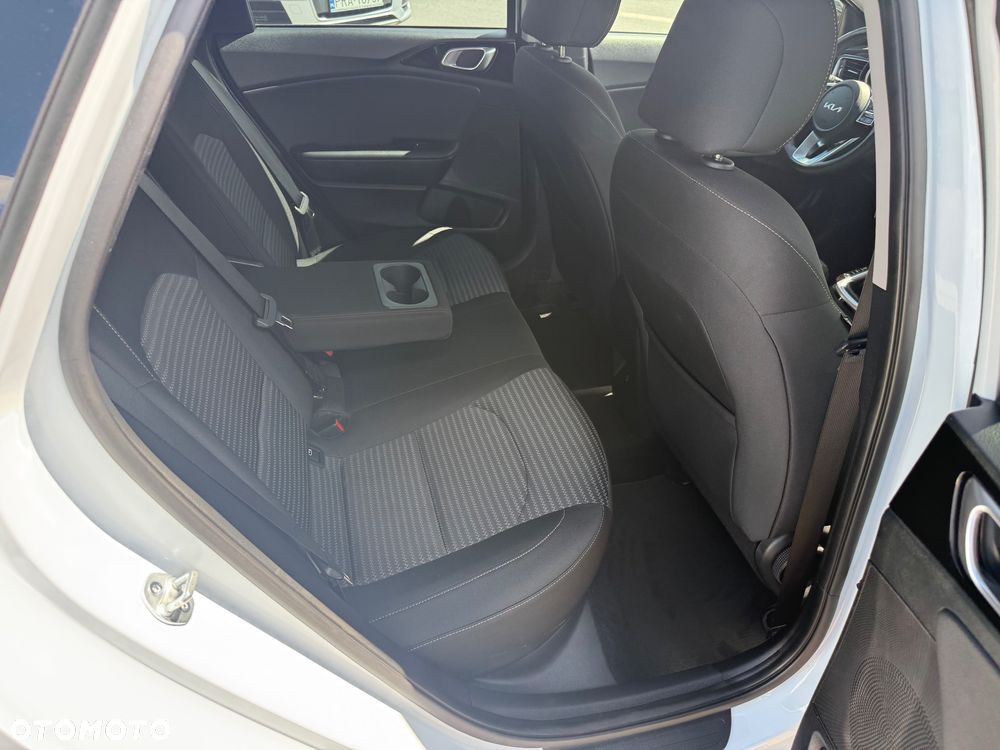 Kia Ceed 1.5 T-GDI L Business Line - 13