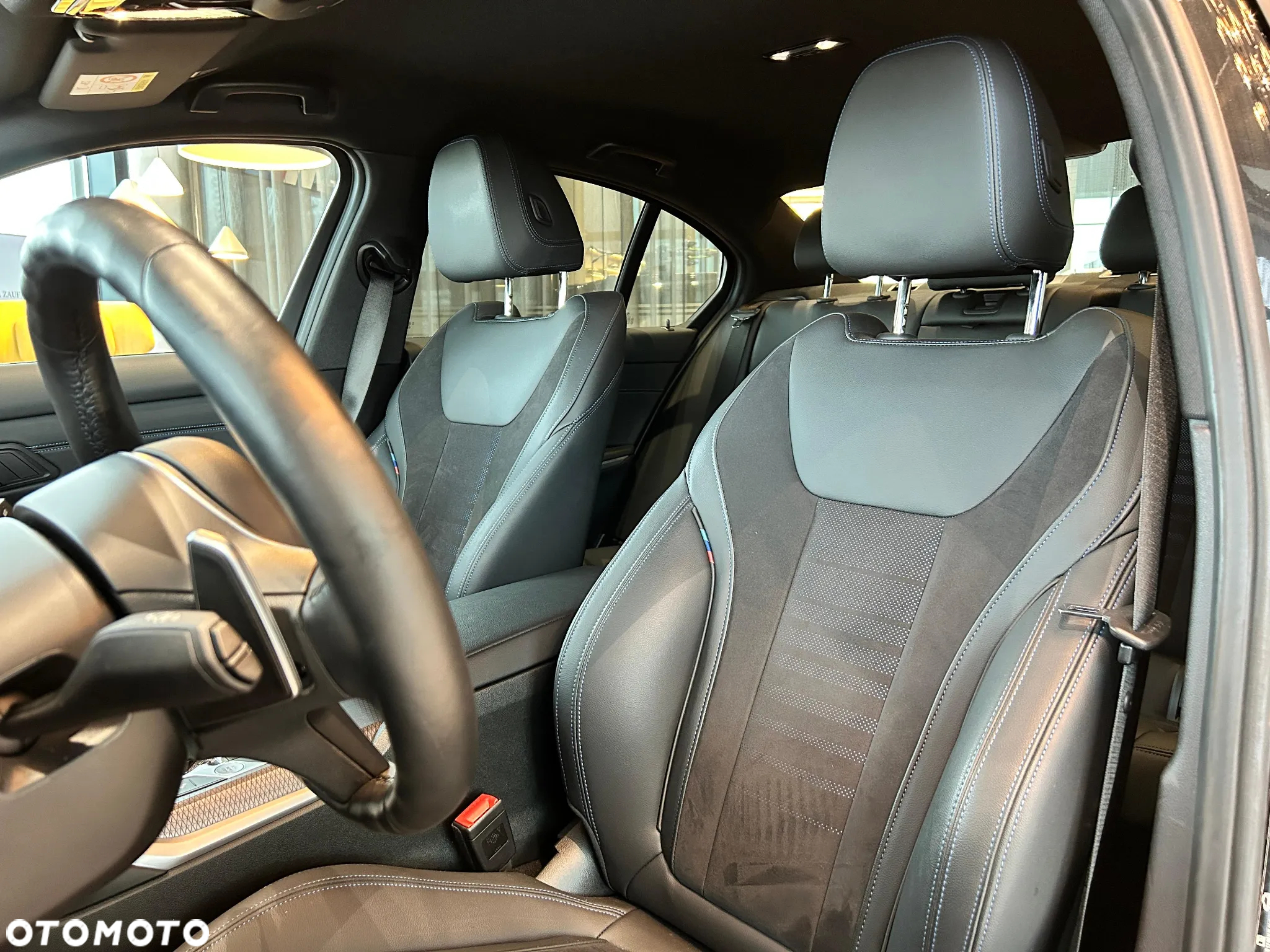 BMW Seria 3 318d M Sport - 22