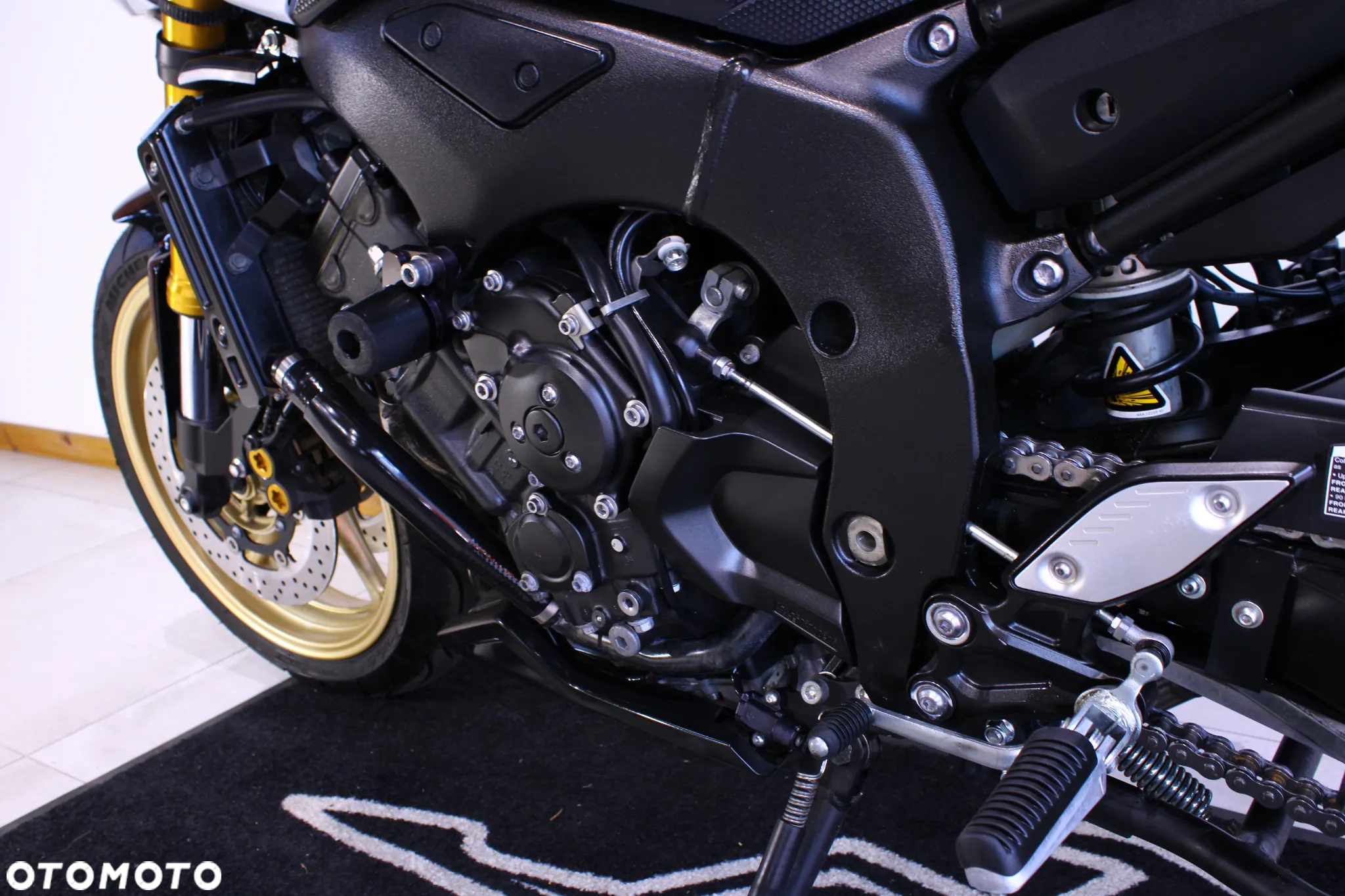 Yamaha FZ8 - 30