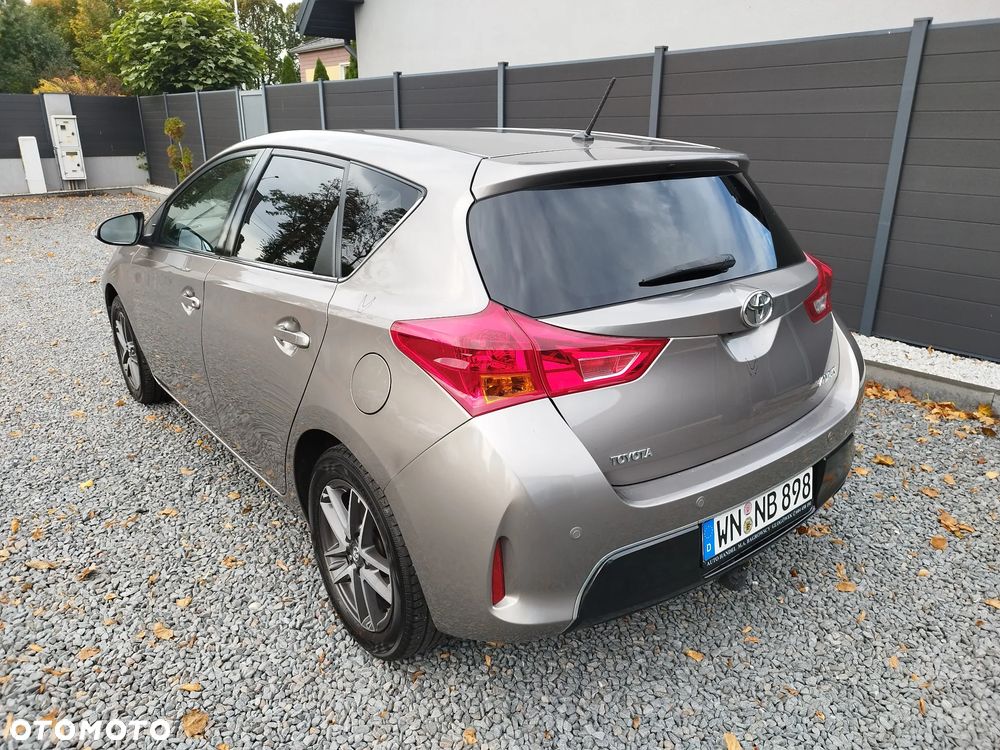 Toyota Auris 1.6 Edition - 9