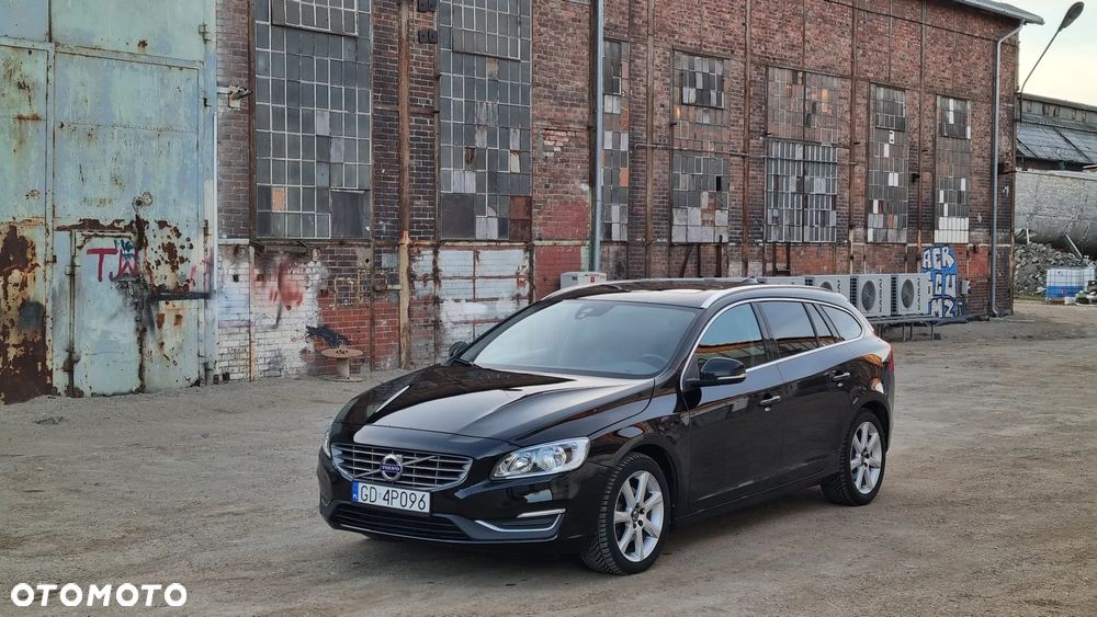 Volvo V60 T5 Geartronic - 1