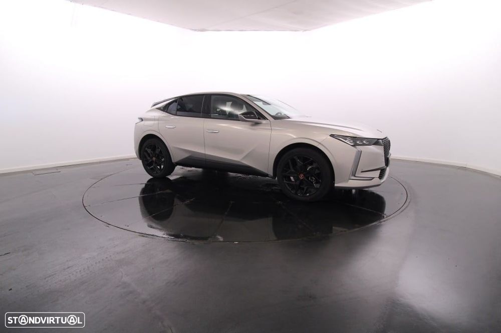 DS DS4 4 1.2 PureTech Performance Line EAT8 - 10