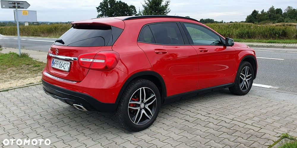 Mercedes-Benz GLA - 3