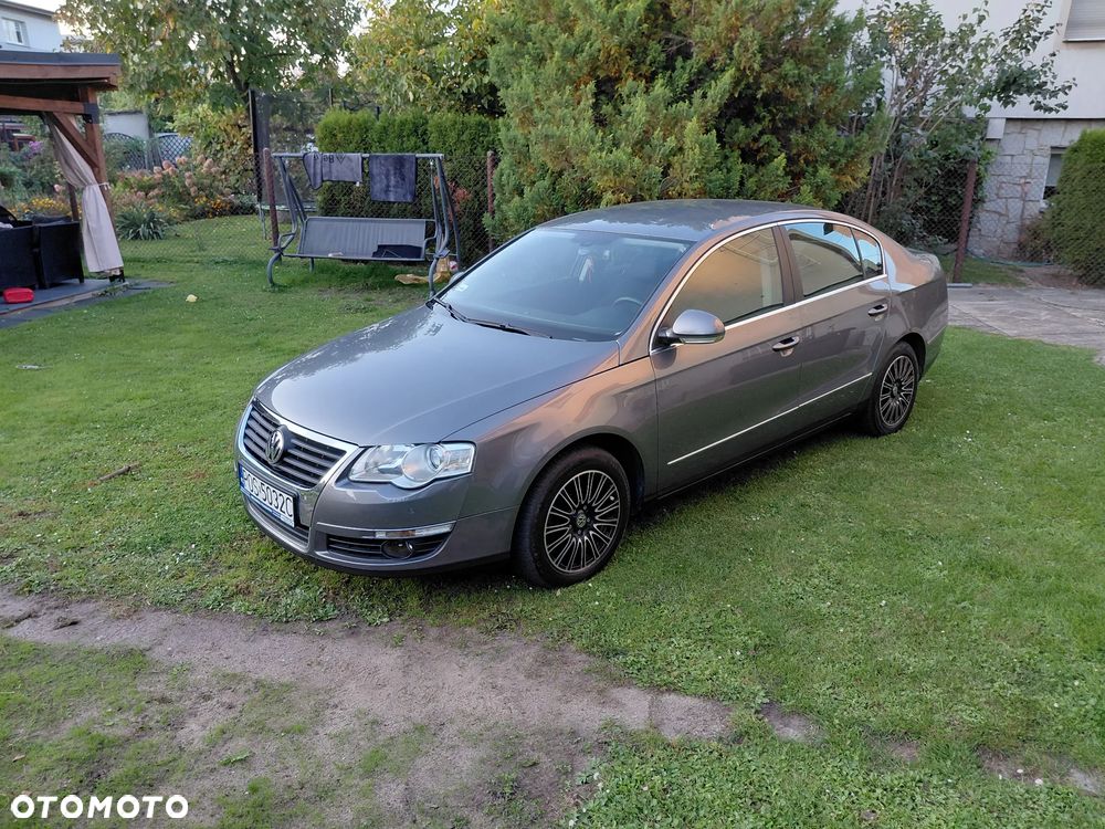 Volkswagen Passat 2.0 TDI Comfortline DSG - 5