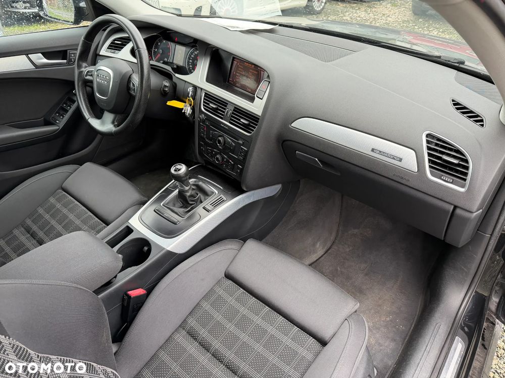 Audi A4 Limousine 2.0 TDI DPF quattro Attraction - 36
