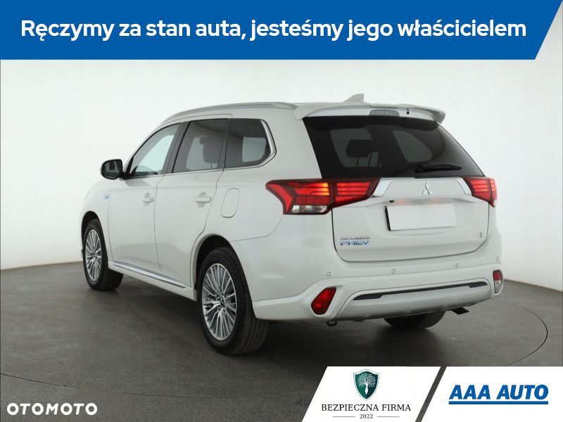 Mitsubishi Outlander - 6