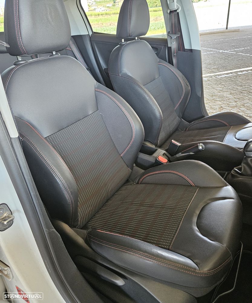 Peugeot 208 1.2 PureTech GT Line - 13