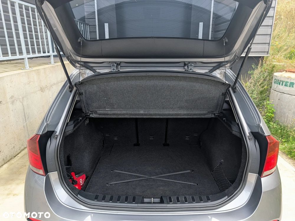 BMW X1 xDrive20d - 16