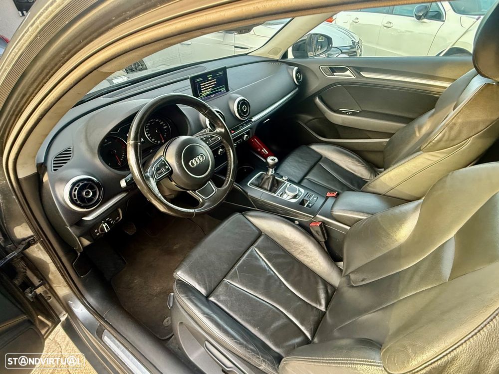 Audi A3 1.6 TDI S-line - 35