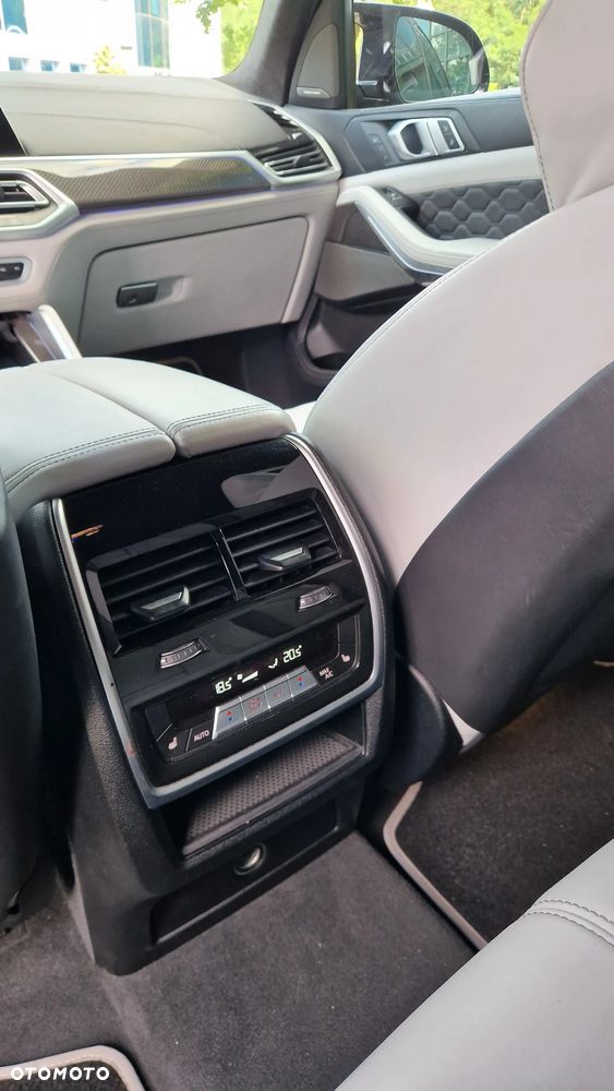 BMW X5 M Competition - 25