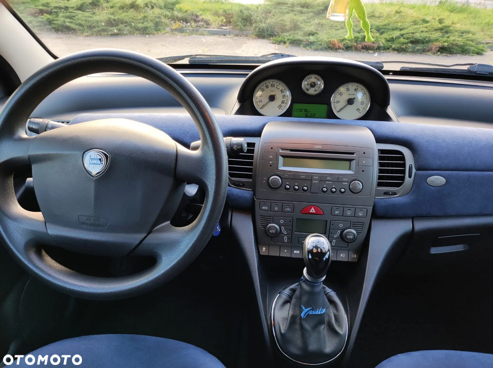 Lancia Ypsilon - 8