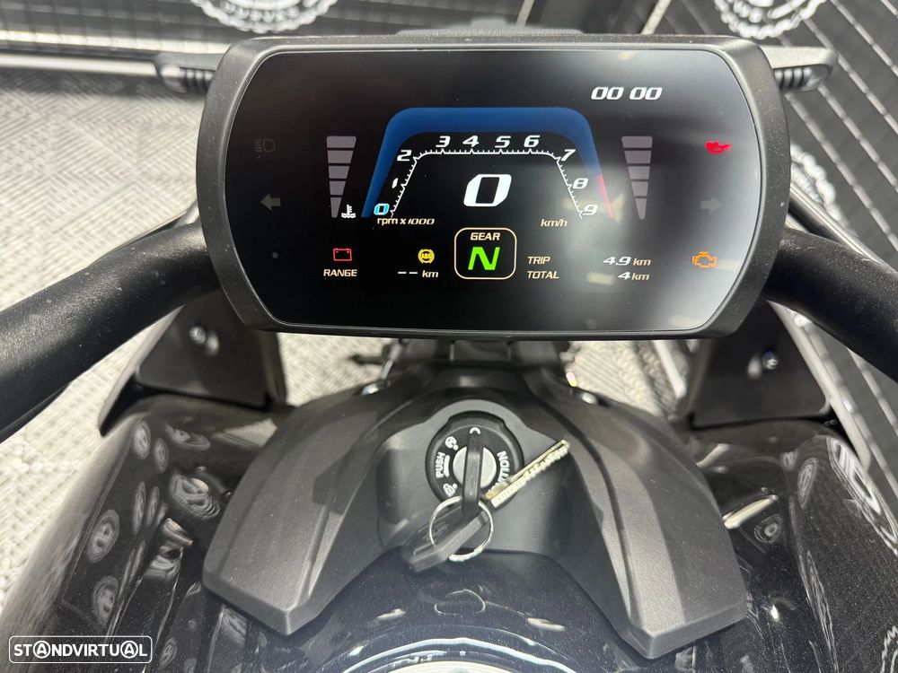 Morbidelli C1002V - 9