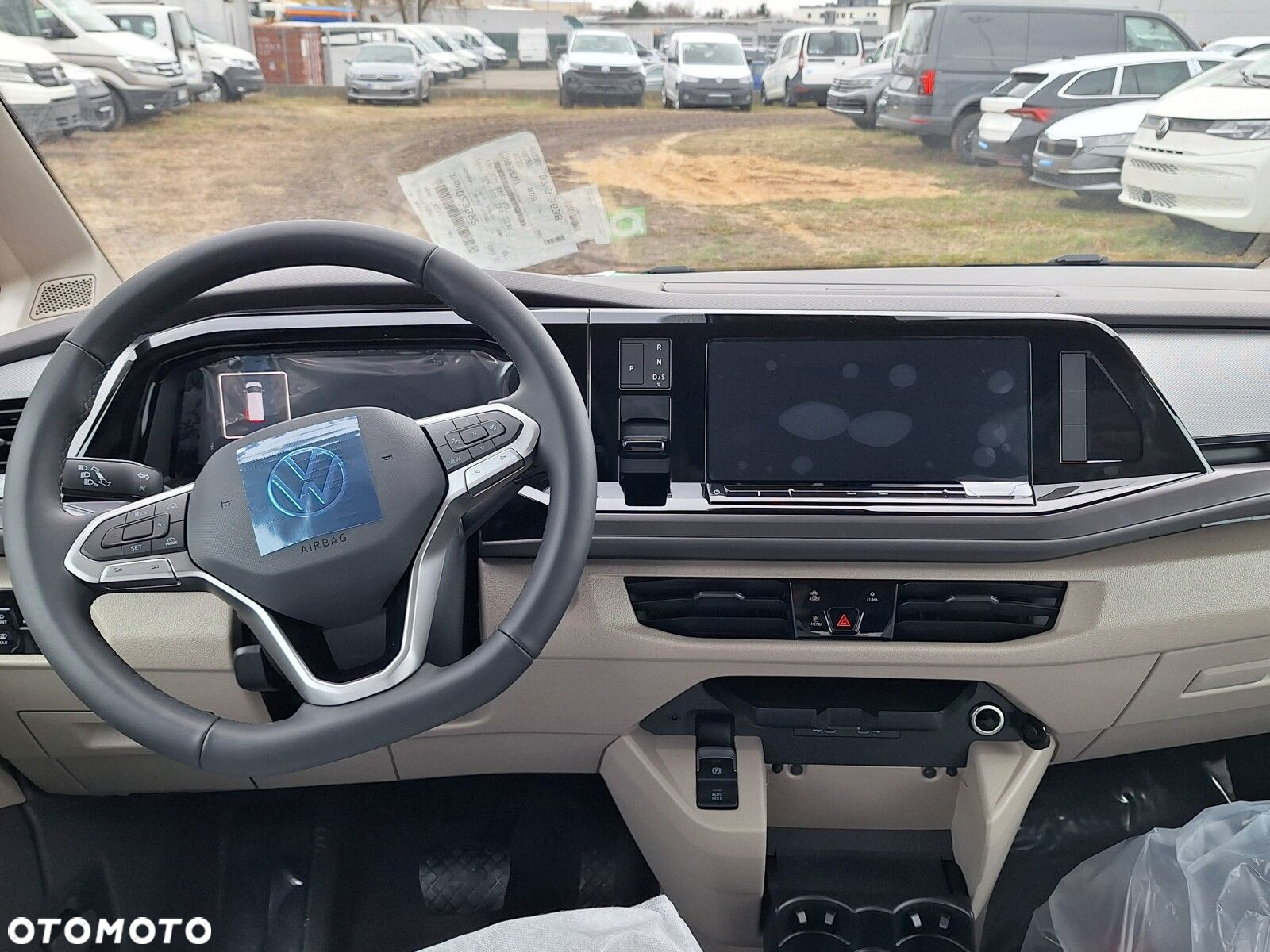 Volkswagen Multivan - 15