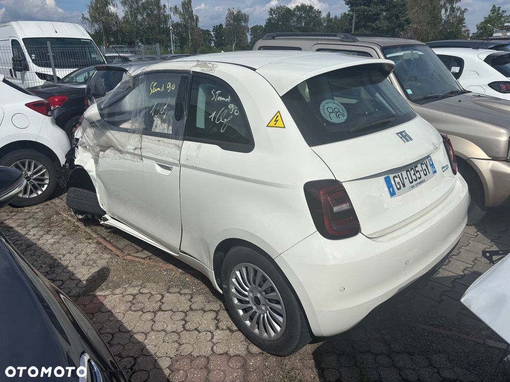 Fiat 500e Abarth - 3