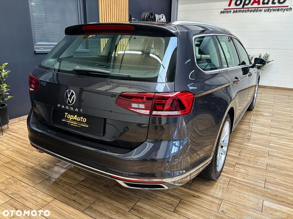 Volkswagen Passat - 8