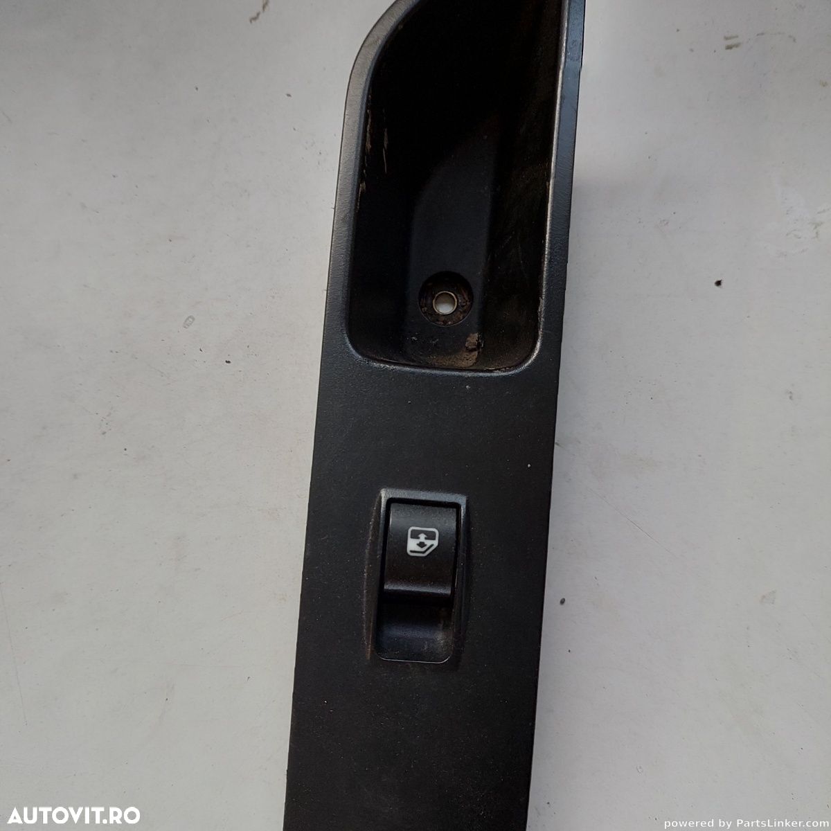 Comutator geam electric dreapta fata IVECO DAILY VI Bus 2014 - > 5801511730 - 1