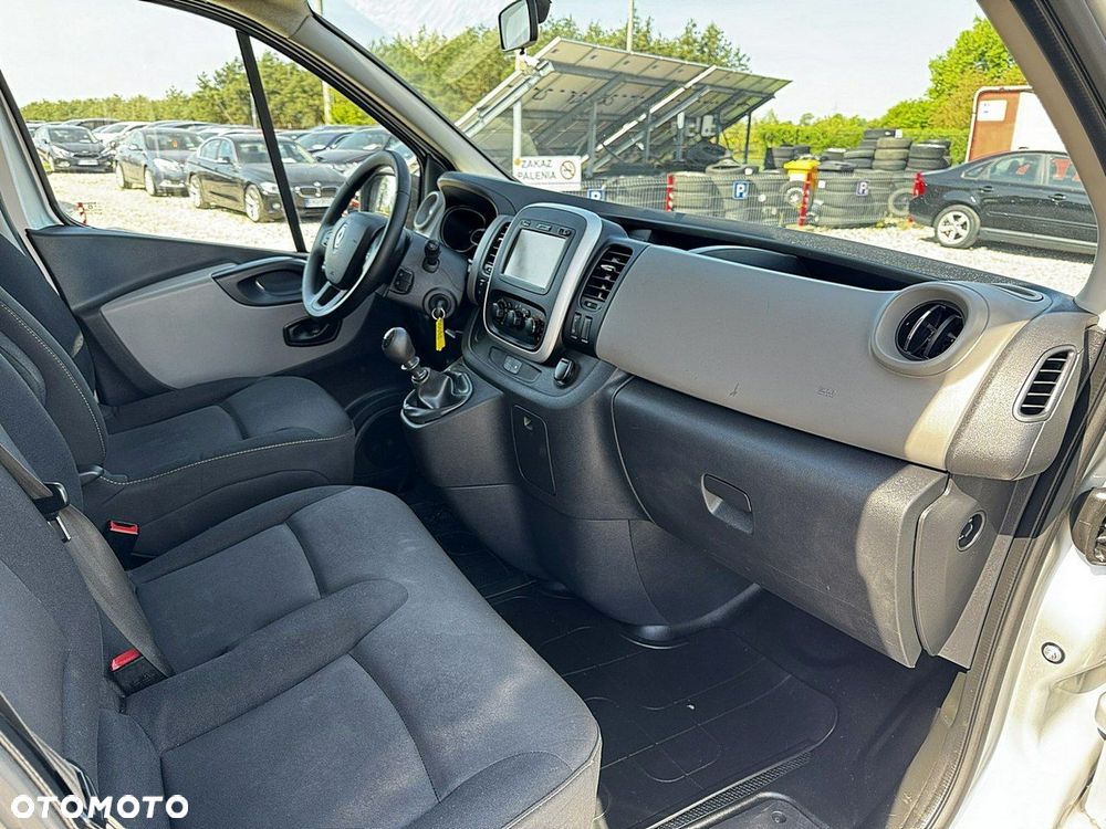 Renault Trafic - 12