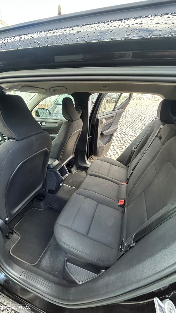 Volvo XC 40 1.5 T2 Essential Auto - 10