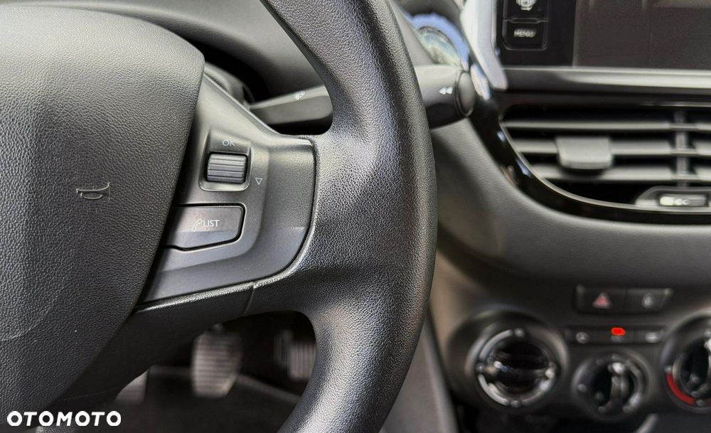 Peugeot 208 PureTech 82 Start & Stop Allure - 28