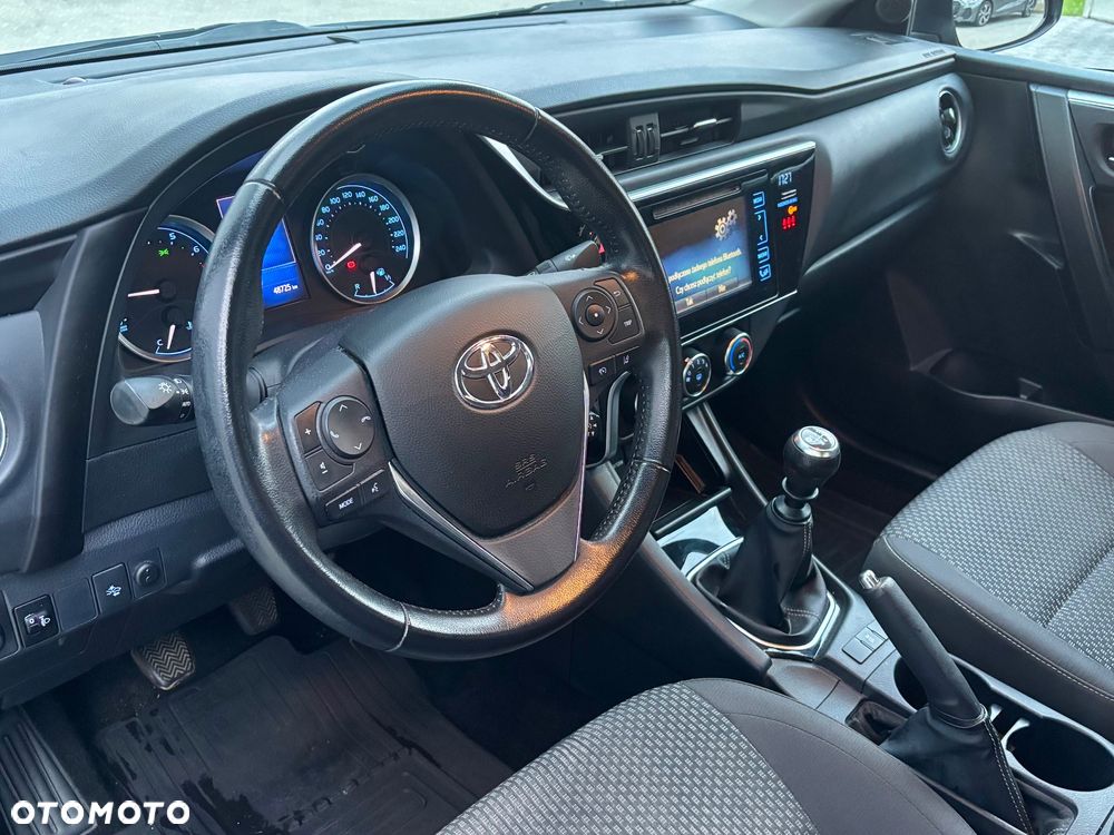 Toyota Corolla 1.6 Comfort - 9