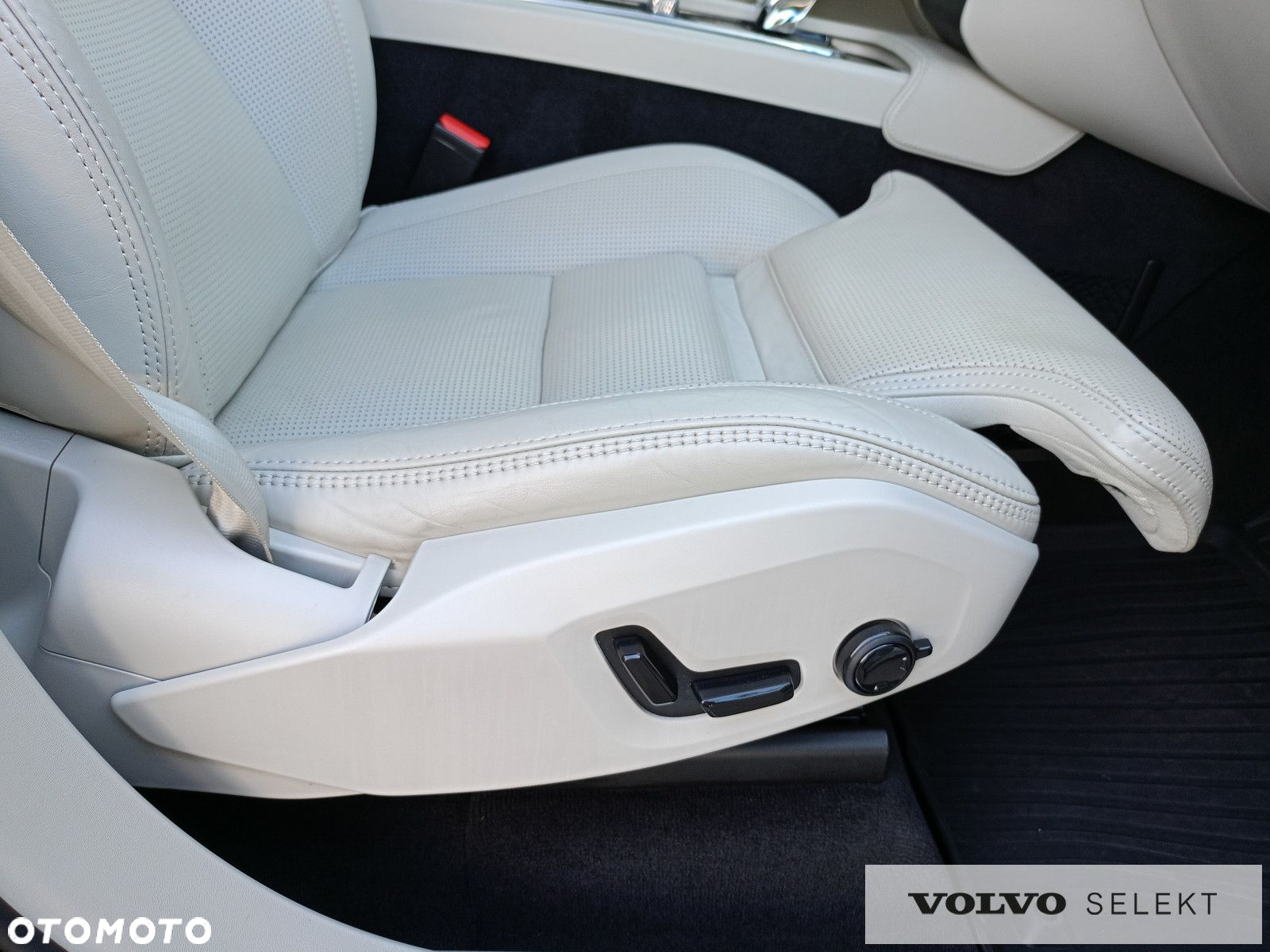 Volvo XC 90 - 18