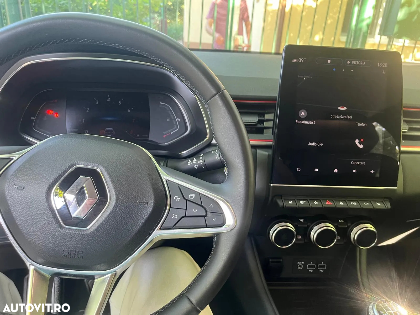Renault Captur TCe 100 Intens - 3