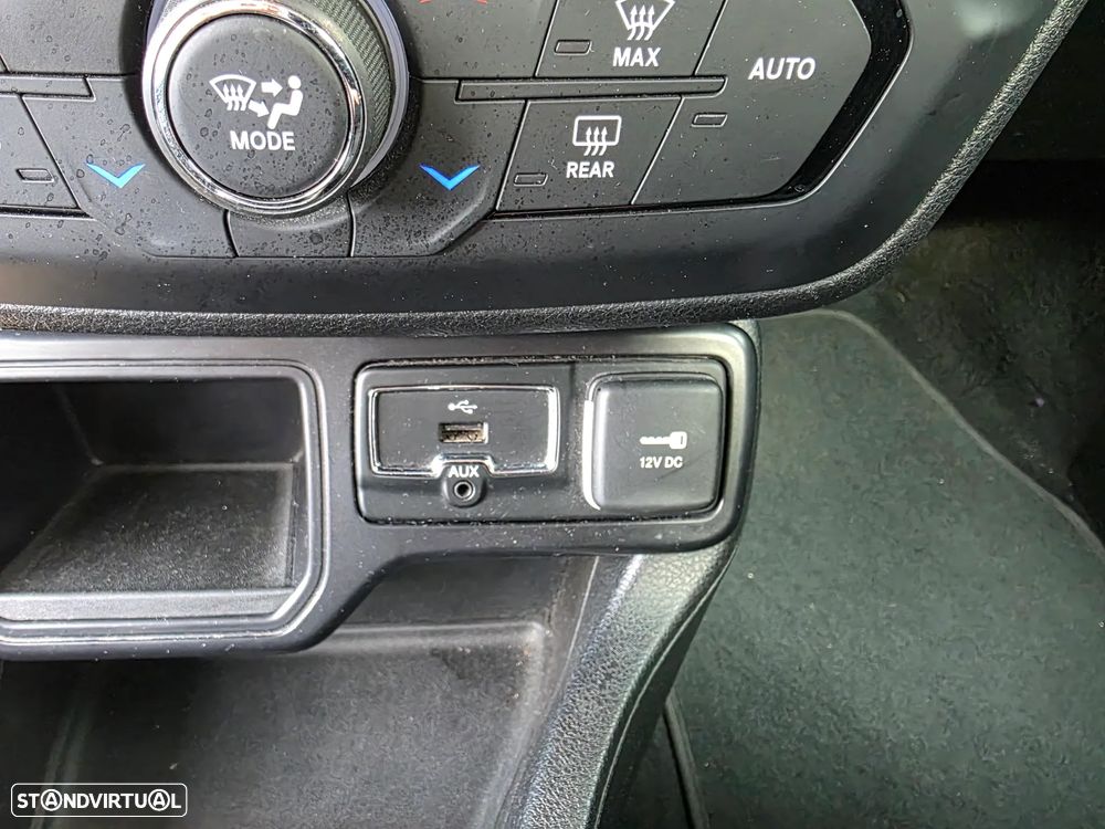 Jeep Renegade 1.6 MJD Limited - 22