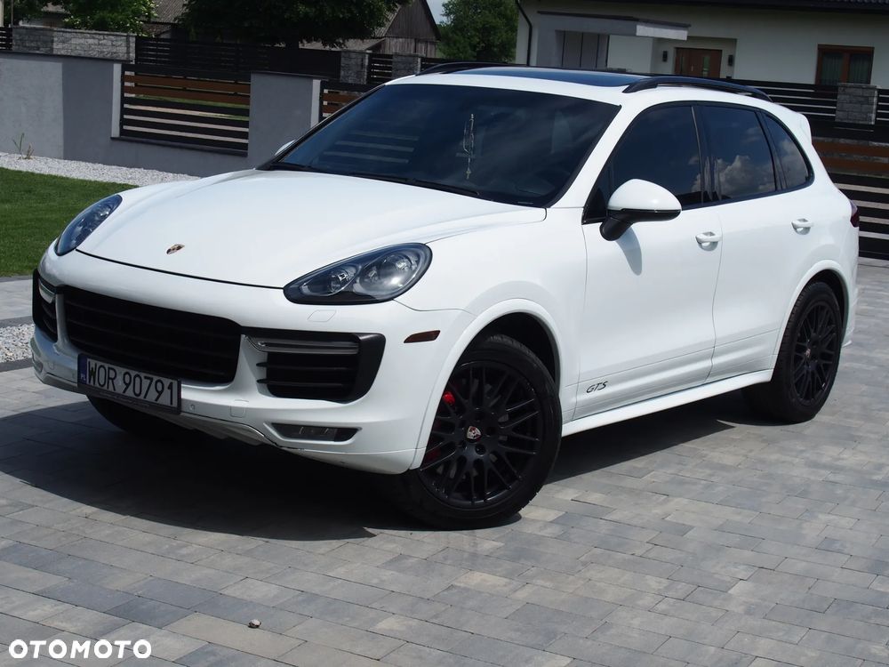 Porsche Cayenne GTS - 12
