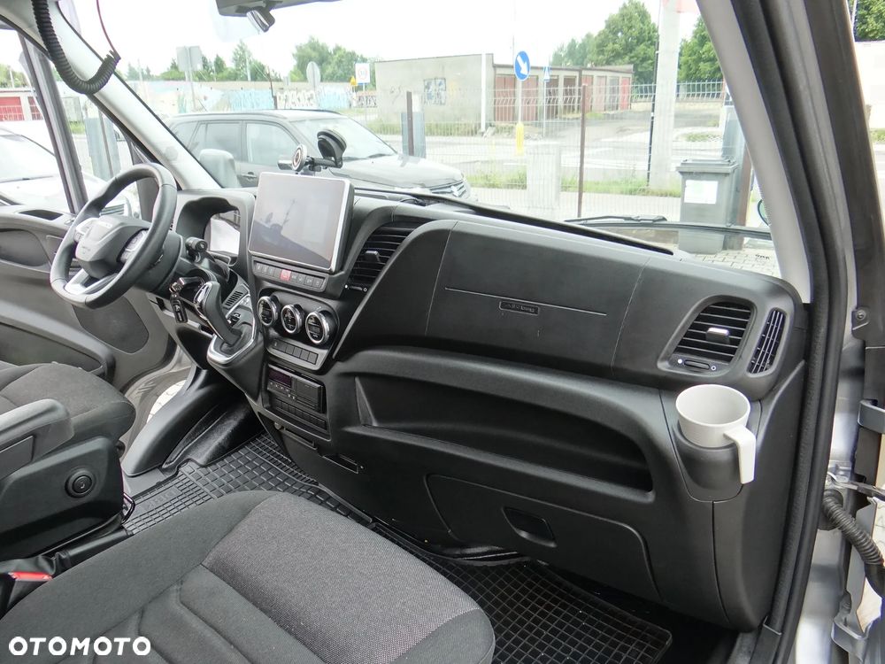 Iveco DAILY 35S-210-HiMATIC,AiR PRO,LEDY,NAVI, WEBASTO,SYPIALNIA LAMAX - 28